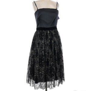 Beautiful Tahari Size 6 Black Cocktail dress SILK  Very Feminine, PARTY, HOLIDAY
